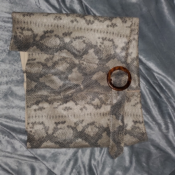 ZARA SNAKE PRINT FAUX BERMUDA SKORT SHORTS Asymmet - Picture 4 of 5